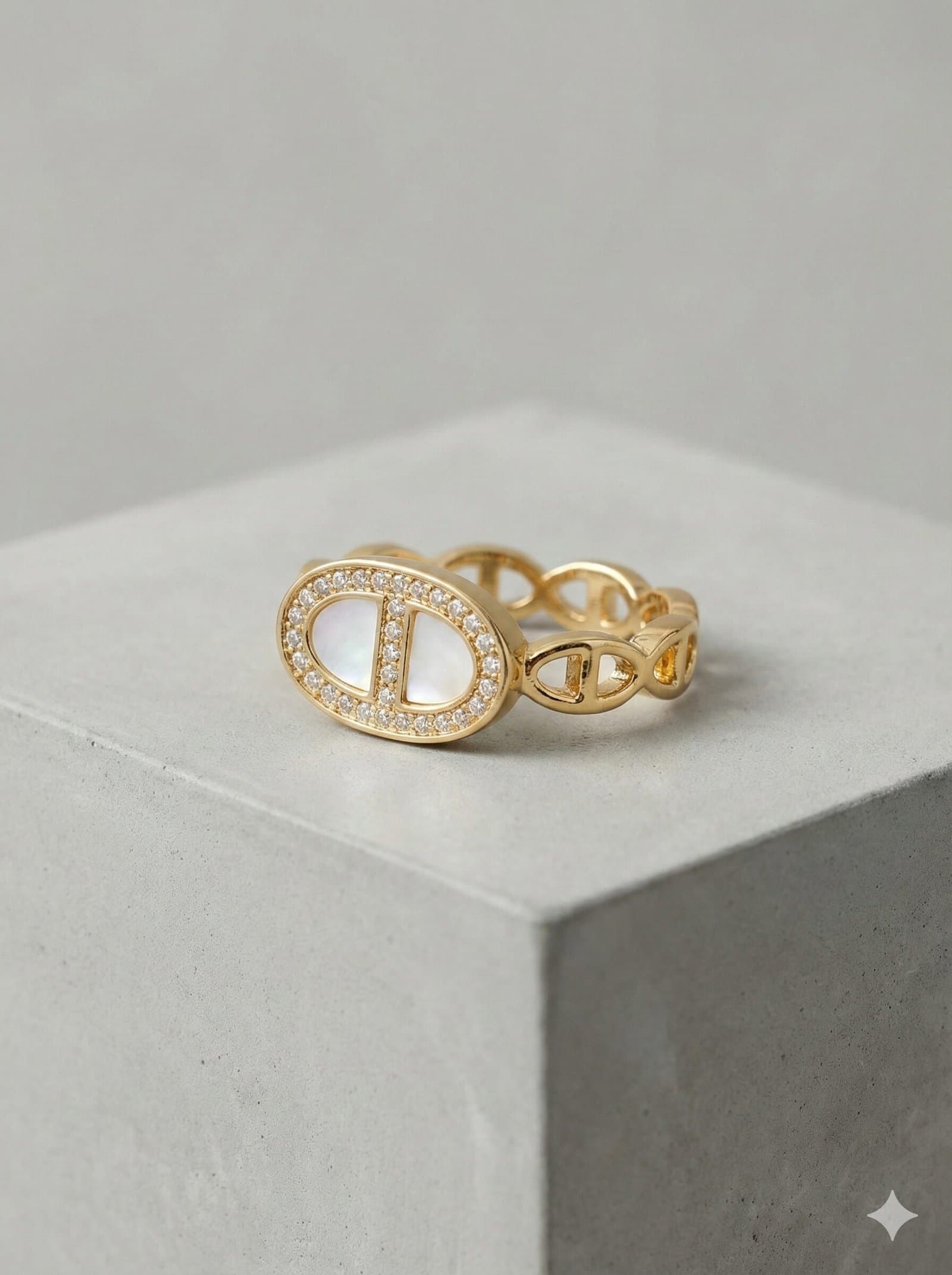 Gold-Tone Marine Link Ring with Oval Pave Halo and Pearlescent Inlay — image 2