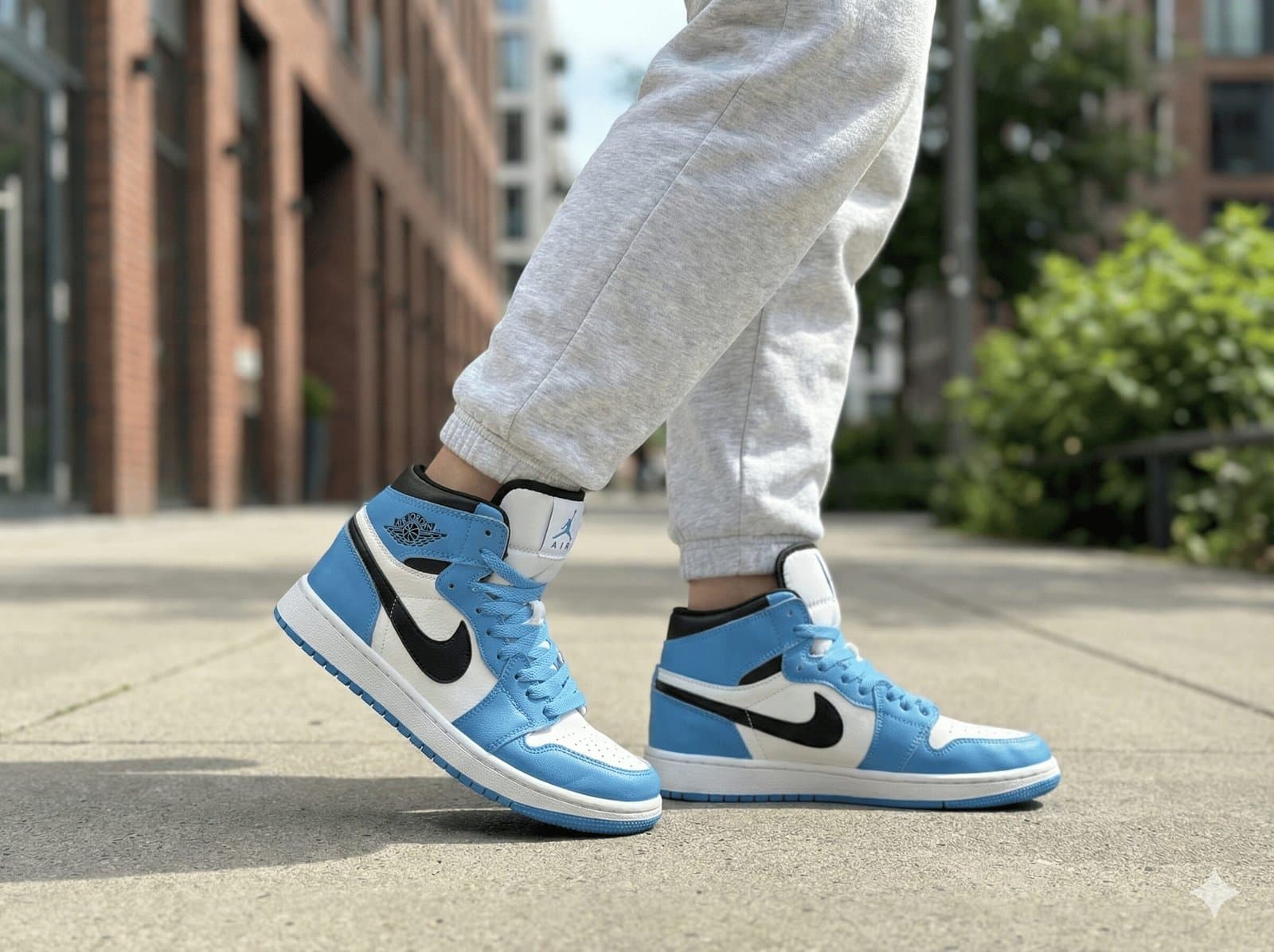 Top Court Sneaker University Blue & Black — image 4