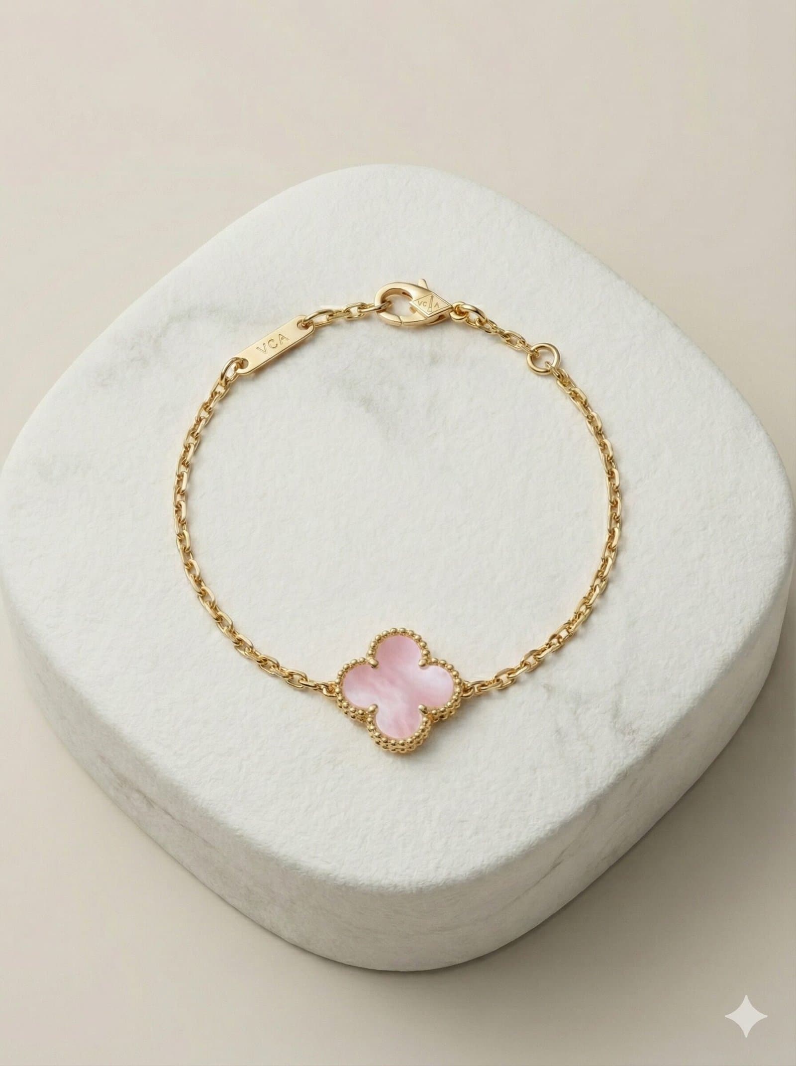 Luxury Pink Mother of Pearl Clover Bracelet – Gold Tone — image 1
